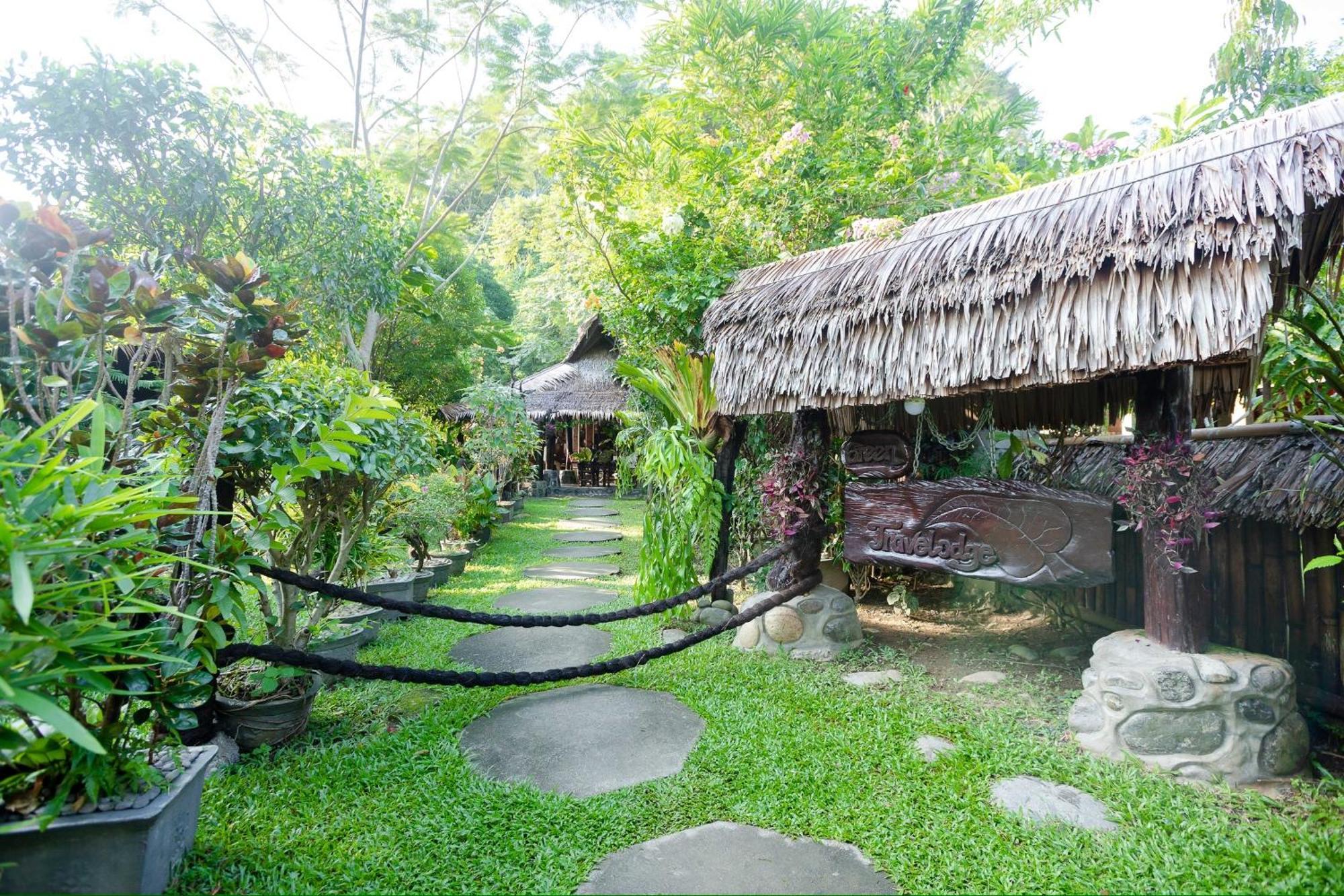 Green Travelodge Bukit Lawang Exterior photo